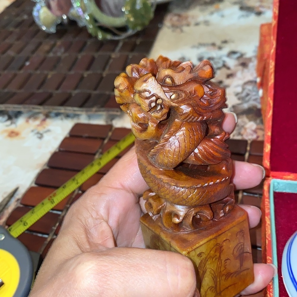 Vintage Chinese stone carved stamp and red ink wit porcelain dish. Original box. - Picture 5 of 6